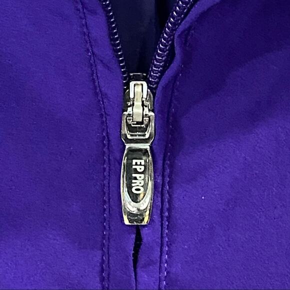 Women's EP Pro S Ruffled Trim Purple Golf Activewear Zip Front Vest MINT COND. - Picture 4 of 9